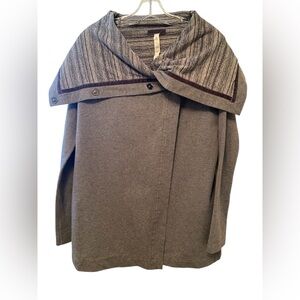LULULEMON SAVASANA WRAP WOMENS SNAP BUTTON GRAY COWL NECK WRAP SWEATER JACKET